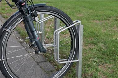 Fahrradklemmbgel 1-s.90Grad - 1 ST  verz.Anz.Radstnde 1 z.Bet.WSM