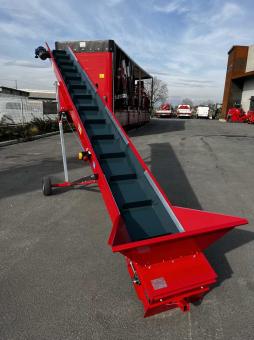 Frderband m. Rdern NT6/600-C-ET - 1 Stk  6 m, E-Motor 400 V/1,5 kW, mit seitl. Schrzen, fr Hackgut