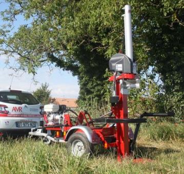 VMR17-S-H Vogesenblitz Holzspalter - 1 Stk  17to., auf Anhnger 25km/h, Honda-Benzinmotor 13PS +  mech. Stammheber