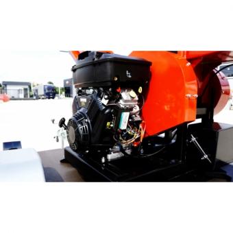 REMET RPS-120 Rollenhacker, 23 PS Benzinmotor - 1 Stk  6 Messer, 3m Frderband, 360 Drehkranz