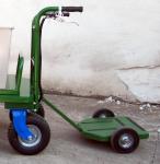 Anhnger mit Plattform zum Aufstellen 